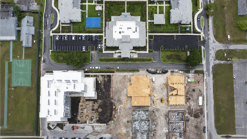 Casa Familia Kendall Aerial Photo